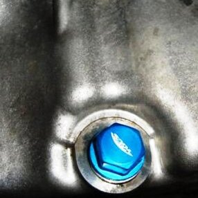 Замена масла в двигателе Mazda 6